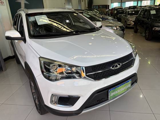 CAOA CHERY TIGGO 2 1.5 MPFI 16V FLEX LOOK 4P AUTOMÁTICO CAOA CHERY TIGGO 2 1.5 MPFI 16V FLEX LOOK 4P AUTOMÁTICO